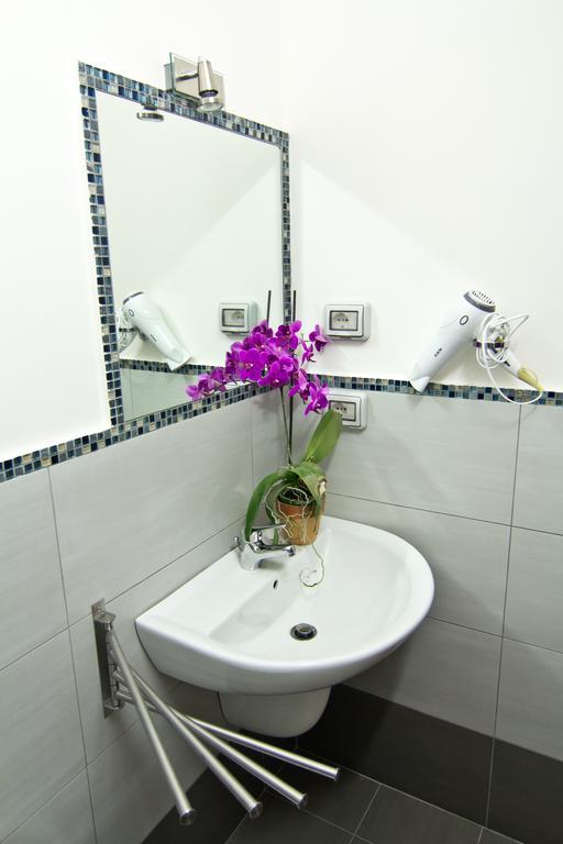 B&B Tifeo Виллафранка-Тиррена Экстерьер фото