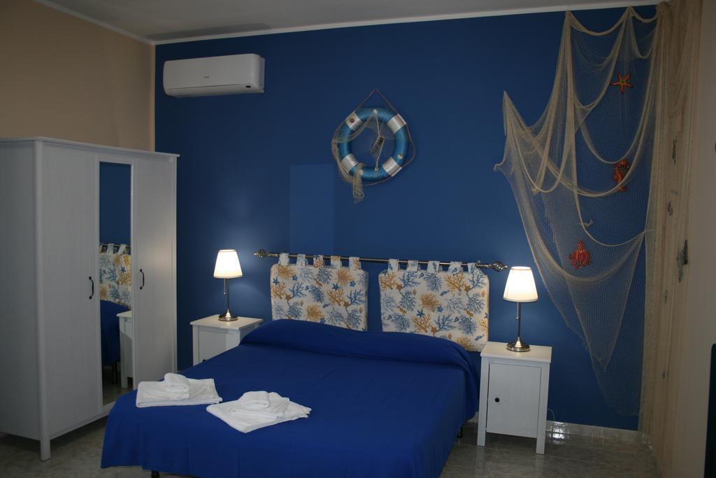 B&B Tifeo Виллафранка-Тиррена Экстерьер фото