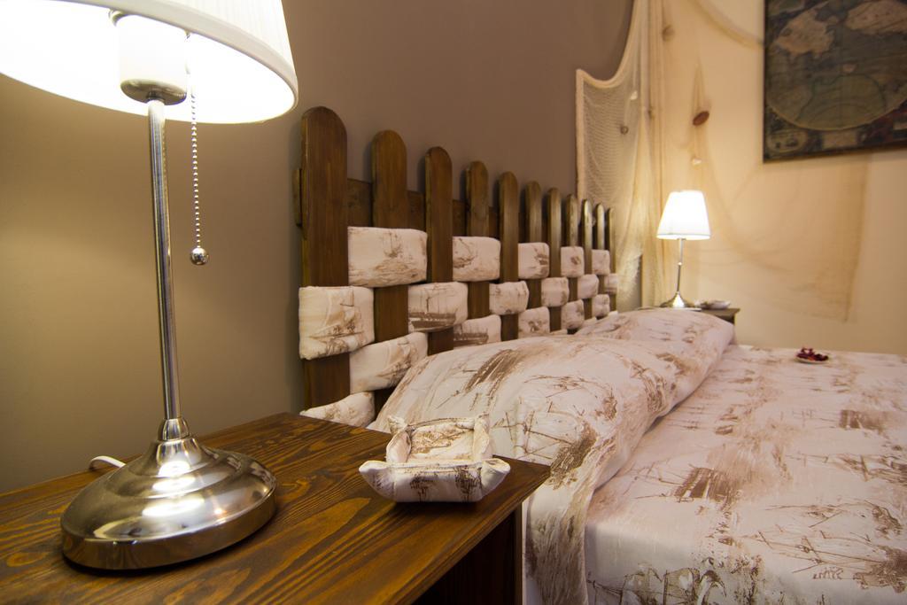 B&B Tifeo Виллафранка-Тиррена Экстерьер фото