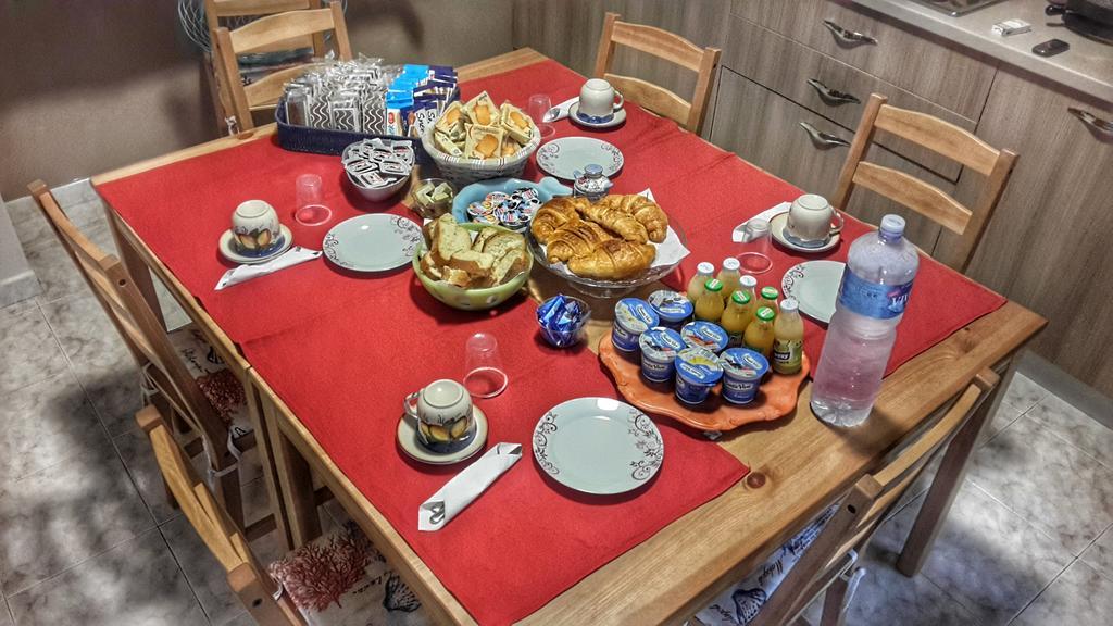 B&B Tifeo Виллафранка-Тиррена Экстерьер фото